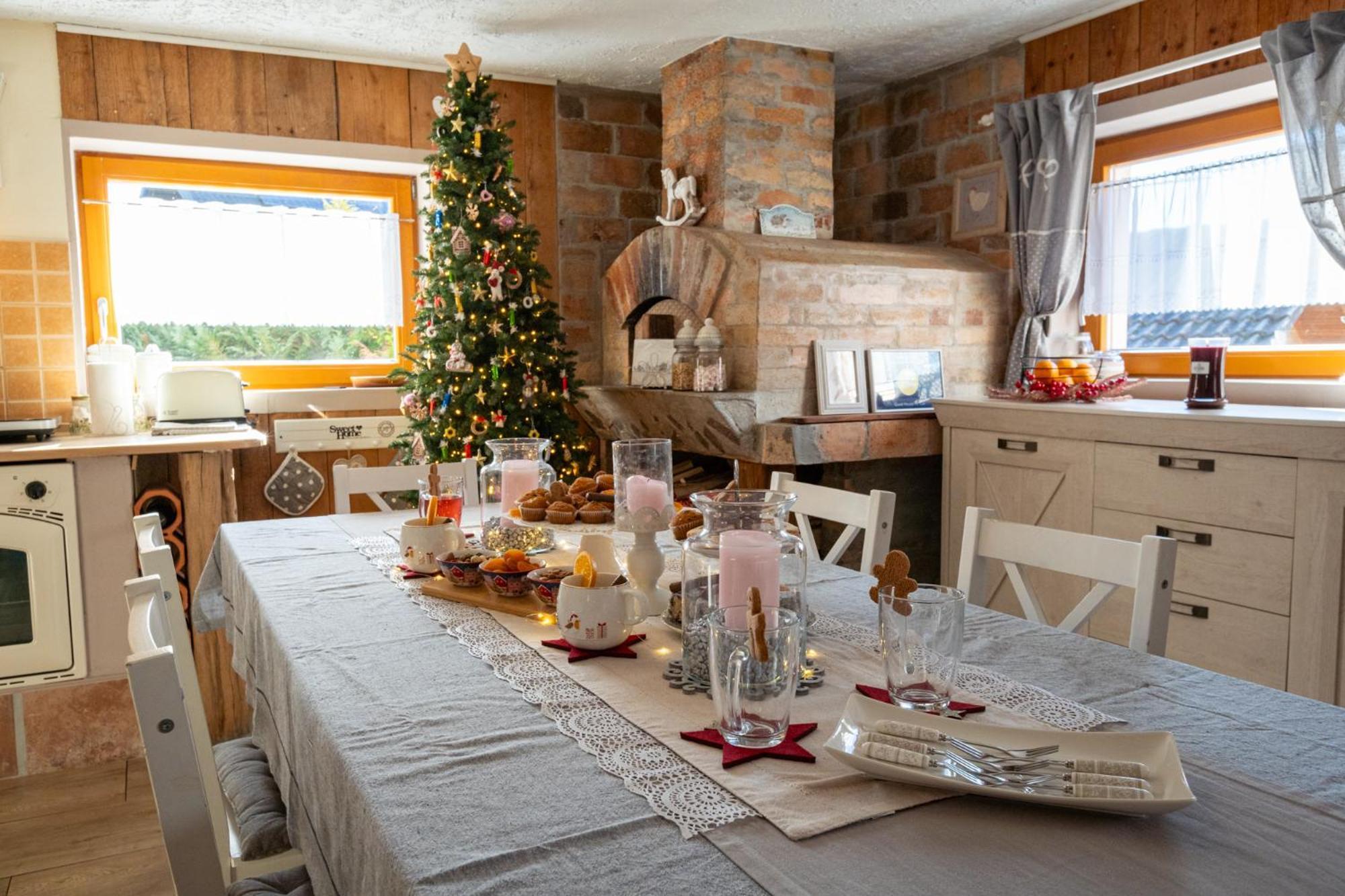 Guest House Pr' Cut Zirovnica 外观 照片